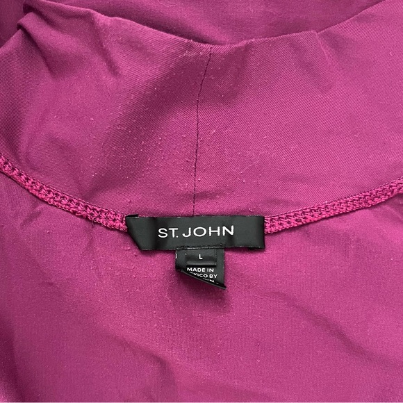 St John Cranberry Red Long Sleeve Mock Turtleneck sz Large with flaws - Picture 10 of 16